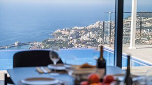 Dining - Villa Boa Nova Branca by LovelyStay (São Gonçalo)
