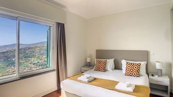 3 soverom, strykejern/-brett, reiseseng for barn og wi-fi (inkludert)