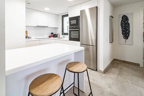 Frigorifero, microonde, forno, lavastoviglie