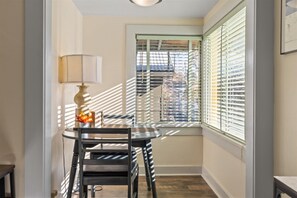 Dining - NW Hawthorne | 2 Bed, 1 Bath (Bend)