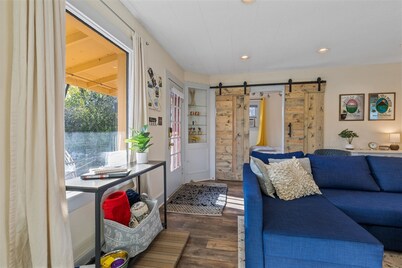 NW Hawthorne | 2 Bed, 1 Bath