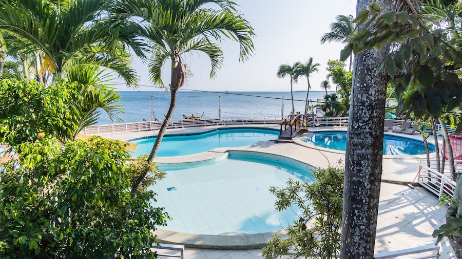 Villa Elizabeth Beach Resort