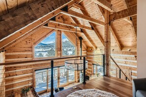 Interior - Lake Front! Mtn/Lake Views,HotTub,Gas FirePit,Walking Trail to town & shopping (Estes Park)