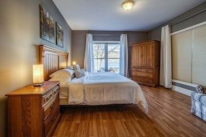 5 habitaciones, tabla de planchar con plancha y wifi gratis