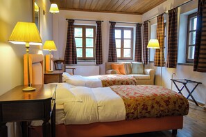 Junior Suite, Mountain View | Egyptian cotton sheets, premium bedding, down comforters, pillowtop beds - Kipi Mountain Resort (Zagori)