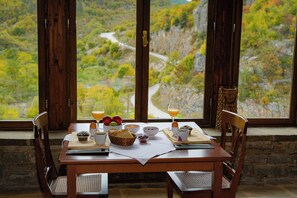 Petit déjeuner buffet compris tous les jours