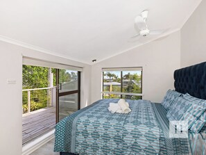 4 Schlafzimmer, Bügeleisen/Bügelbrett, Bettwäsche