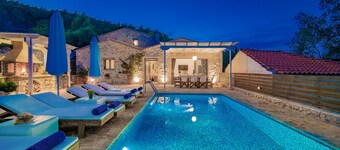 Villa Daniela, 3- bedroom villa with private pool