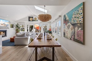 Dining - 3868 Emerald House ~ Quiet Street, Walk to Beaches (Capitola)