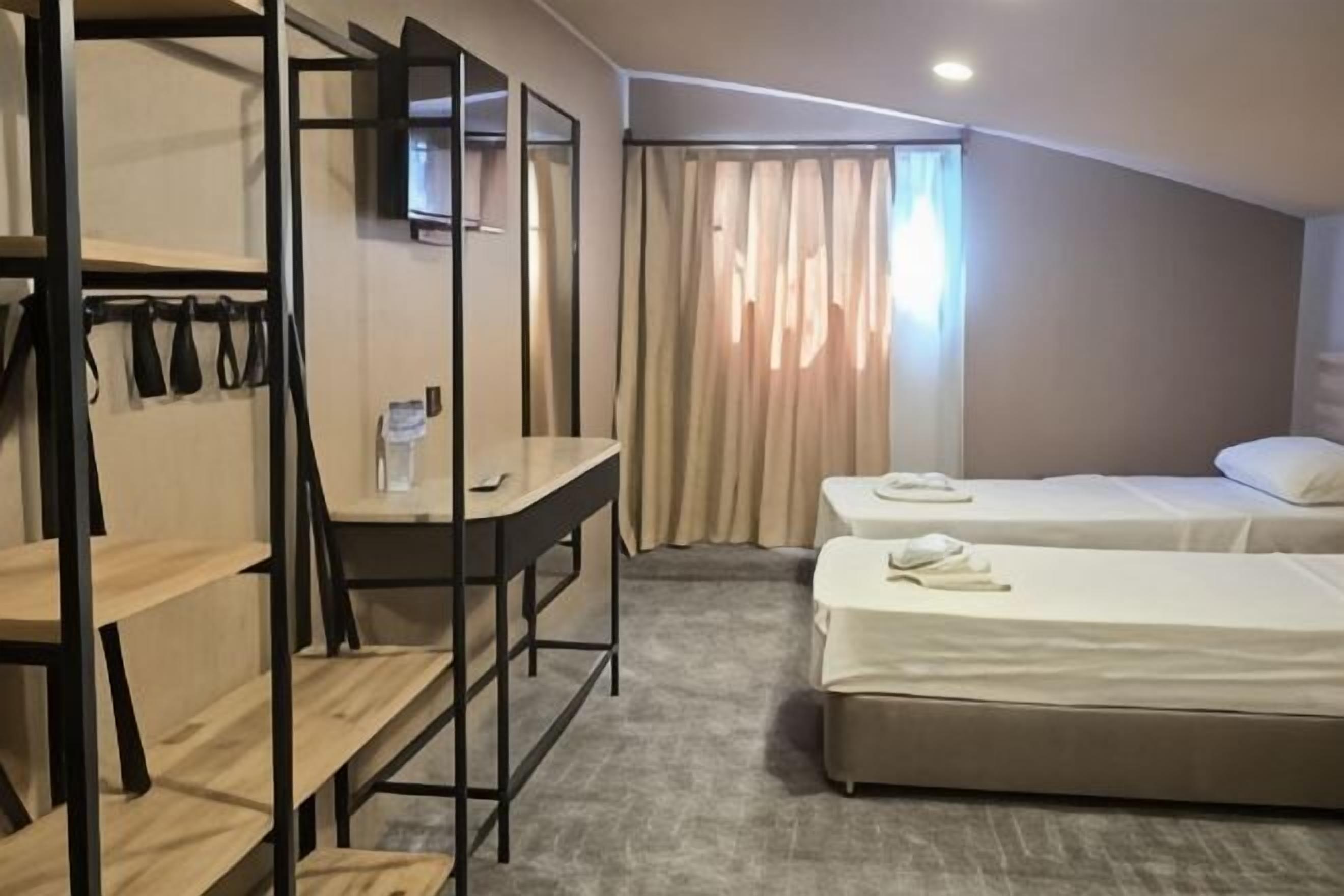 Minibar, wifi gratis y ropa de cama 