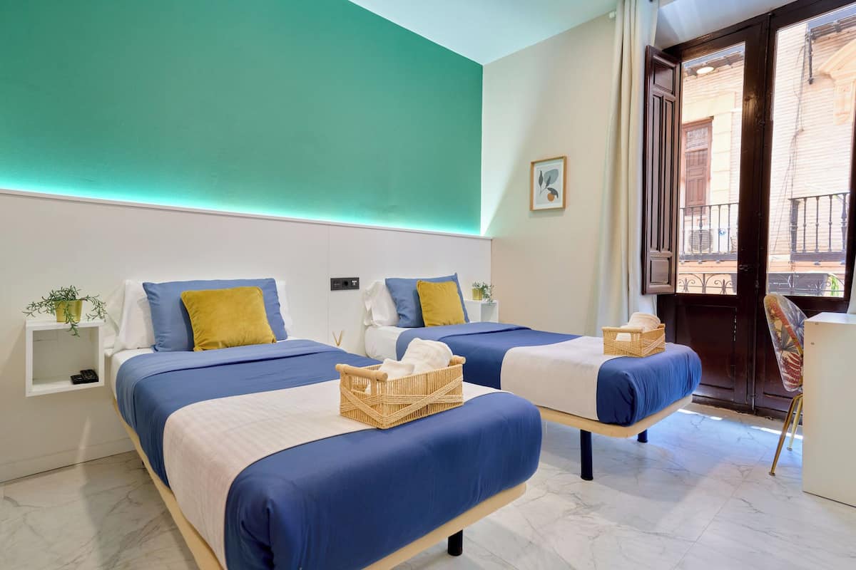 Chambre Classique Double ou avec lits jumeaux | Espace de travail pour ordinateur portable, Wi-Fi gratuit