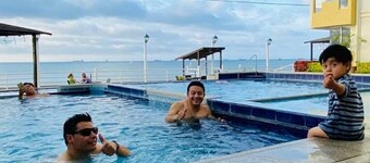 Sunset View Duplex Penthouse - Salinas