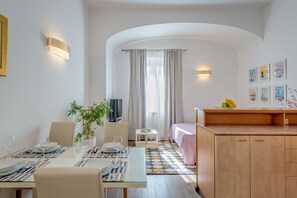 Apartment | Dining room