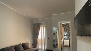 Family Suite - ALDIVA ROOMS (Pomezia)