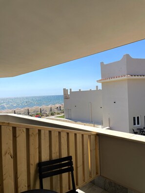 Terrace/patio - ALDIVA ROOMS (Pomezia)