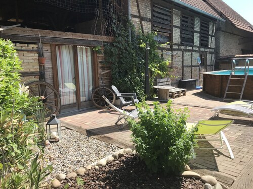 Hemp and Flax 4 stars