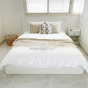 4 Schlafzimmer, hochwertige Bettwaren, Bügeleisen/Bügelbrett, WLAN