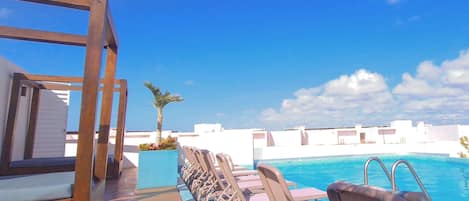 Piscine extérieure