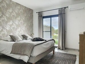 4 Schlafzimmer, kostenloses WLAN, Bettwäsche