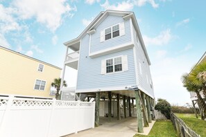 Exterior - Oceanfront 5BR Beach House in Surfside Beach with Private Pool! Blue Lagoon B (Surfside Beach)