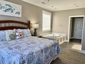 5 bedrooms, iron/ironing board, Internet