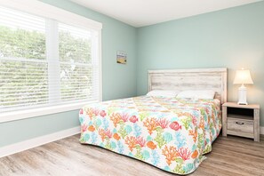 7 bedrooms, Internet - 2nd Row 7 BR Beach House with Heated Private Pool! Palmetto Beach House (Surfside Beach)