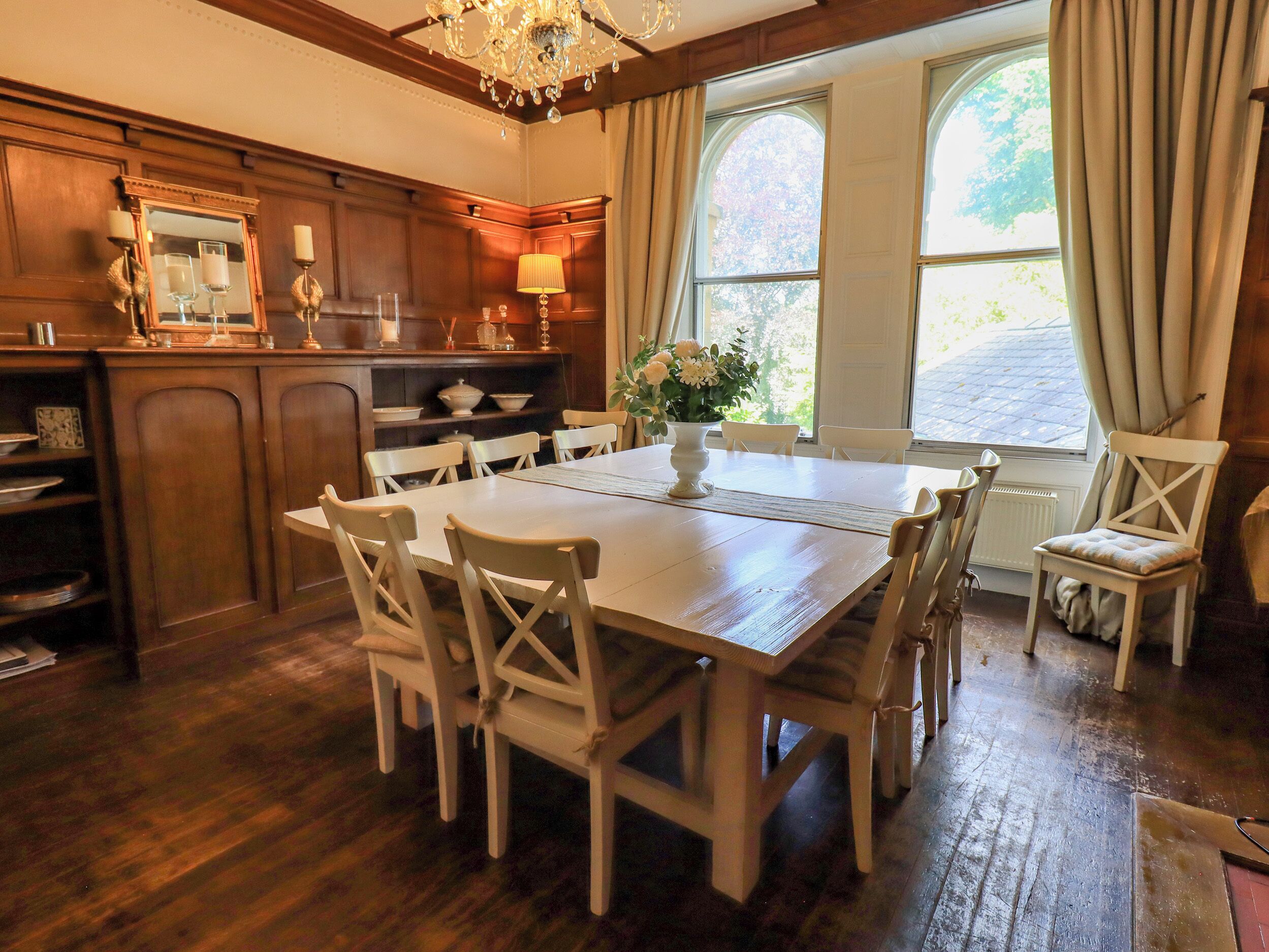 Cottage | Dining