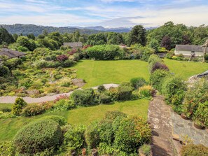 平房 | 住宿地面