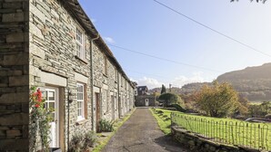 Property grounds - Slaters Rest (Ambleside)