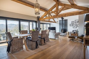 Dining - Jaspers Retreat (Windermere)