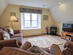 Cottage | Living area - The Lookout (Ambleside)