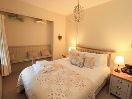 Casa de campo | 2 dormitorios, decoración individual, mobiliario individual