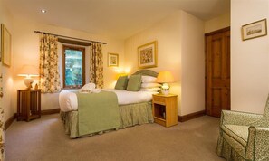 4 bedrooms, individually decorated, individually furnished, free WiFi - Riverside (Windermere)