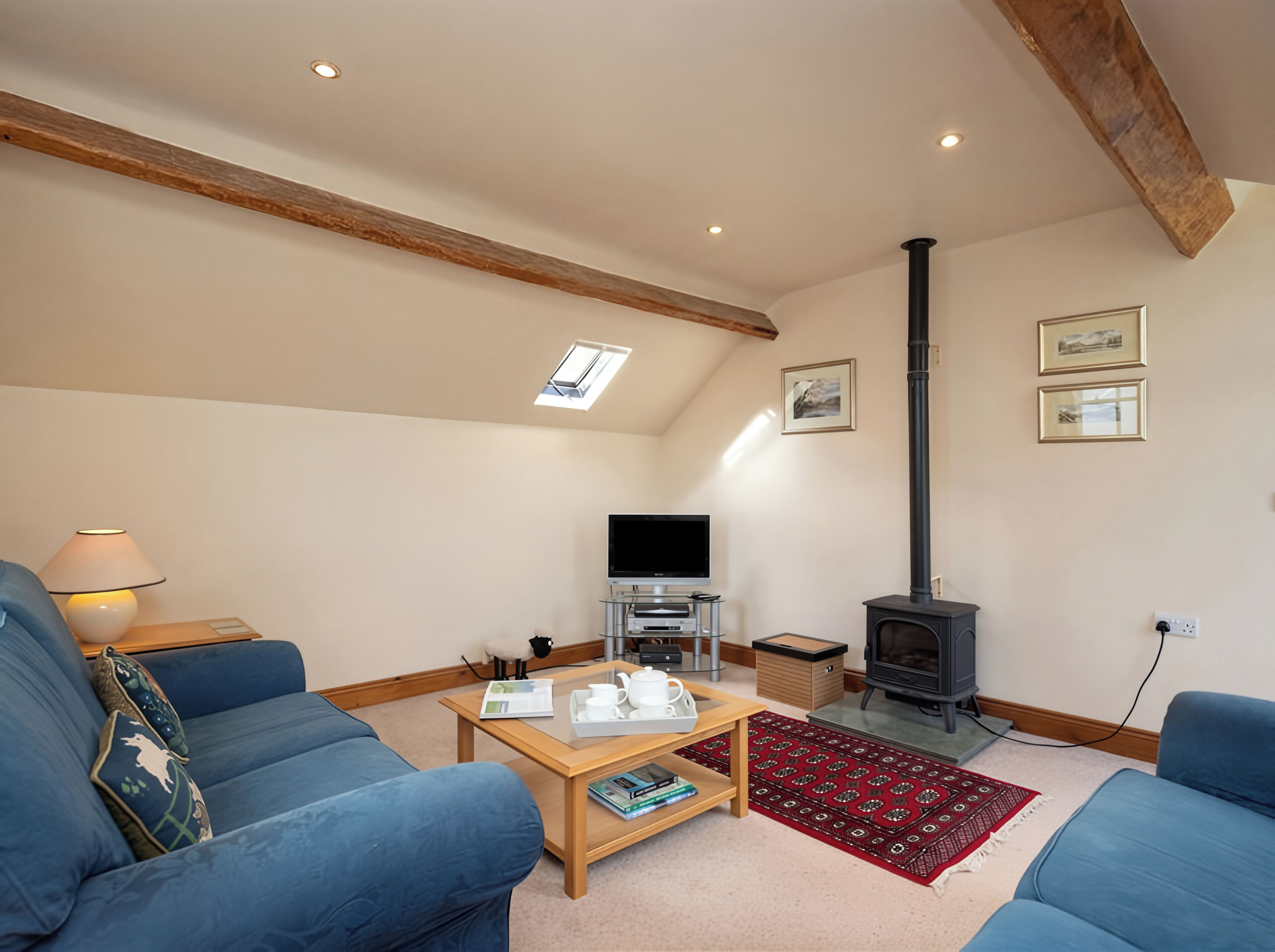 Cottage | Bahagian dalam