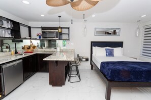 In-room safe, iron/ironing board, free WiFi, bed sheets