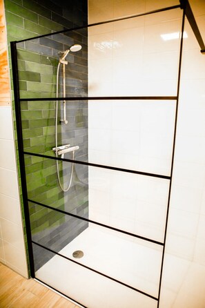 7 bedrooms - Swarm - 3 Waterlodges Naast Elkaar in Friesland (Nes)