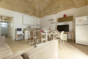 Apartment | Dining room