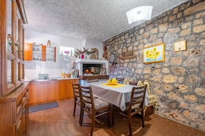 Aerial view - Rooms Tupina By Paulina - Hostel (Zupa dubrovacka)