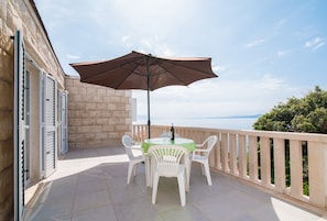 Apartment (Standard Two Bedroom Apartment with T) | Terrace/patio