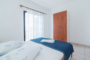 Apartment (Two Bedroom Apartment with Balcony) | 5 bedrooms