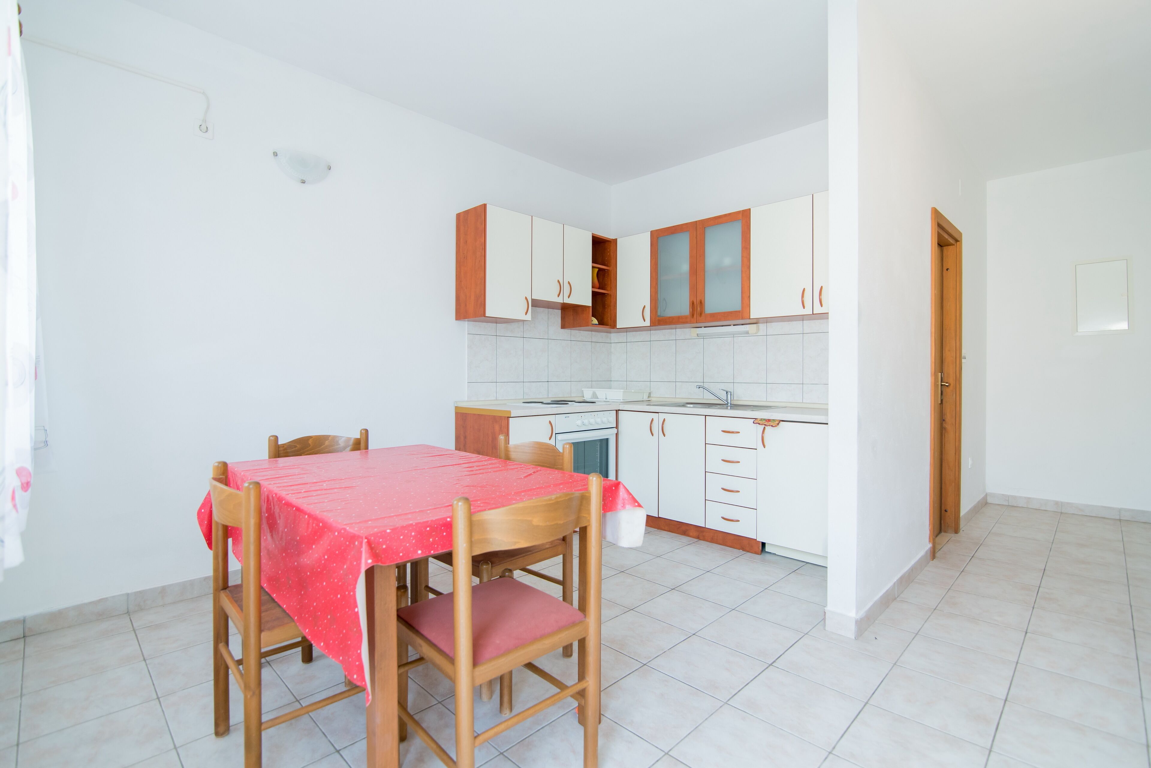 Apartment (Standard Two Bedroom Apartment with T) | Dining room