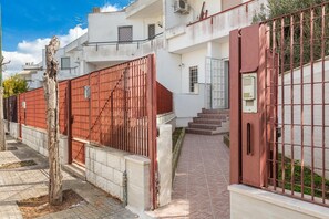 Exterior - 2752 Marugi House by Barbarhouse (Lecce)