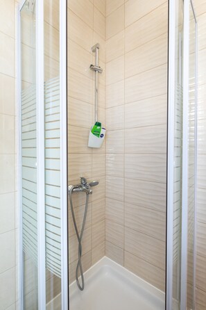 Bathroom - Apartments Franka (Dubrovnik)