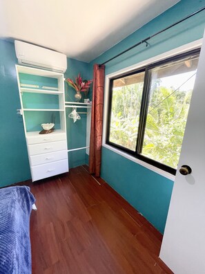 2 bedrooms, free WiFi, bed sheets - Cozy 2-bedroom House in Ngermid, Koror (Koror)
