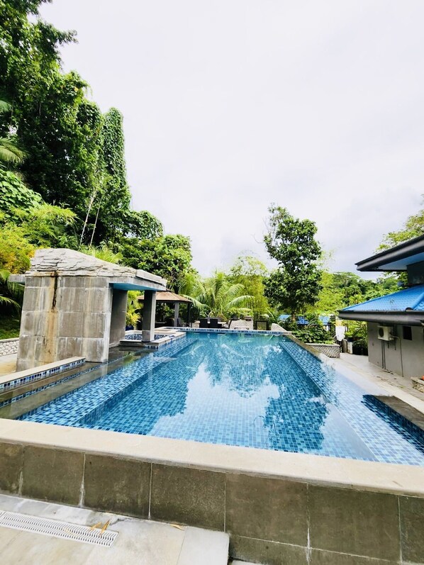 House, Multiple Beds | Pool | Outdoor pool - Cozy 2-bedroom House in Ngermid, Koror (Koror)