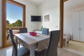 Villa | Matsal