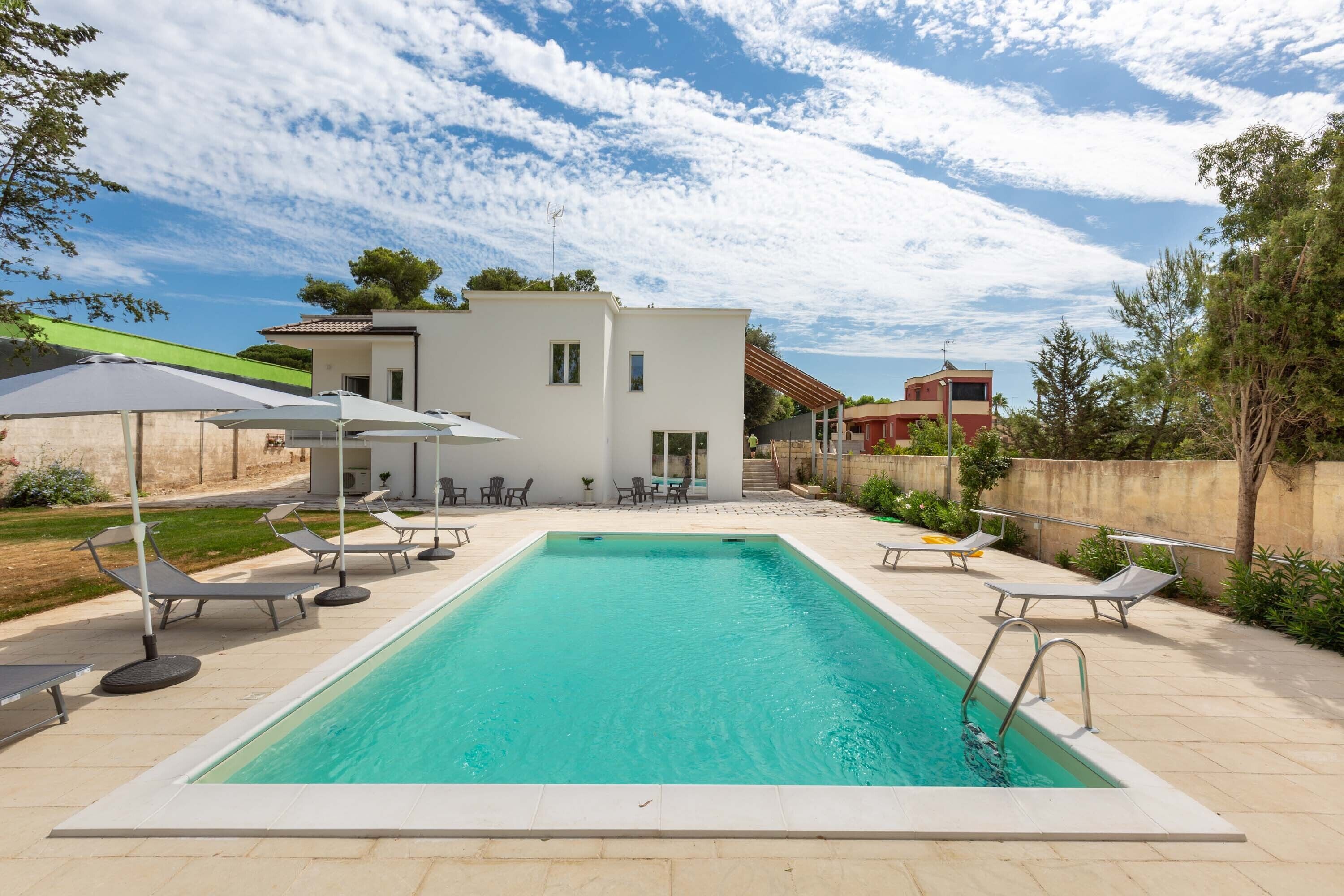 Seasonal outdoor pool