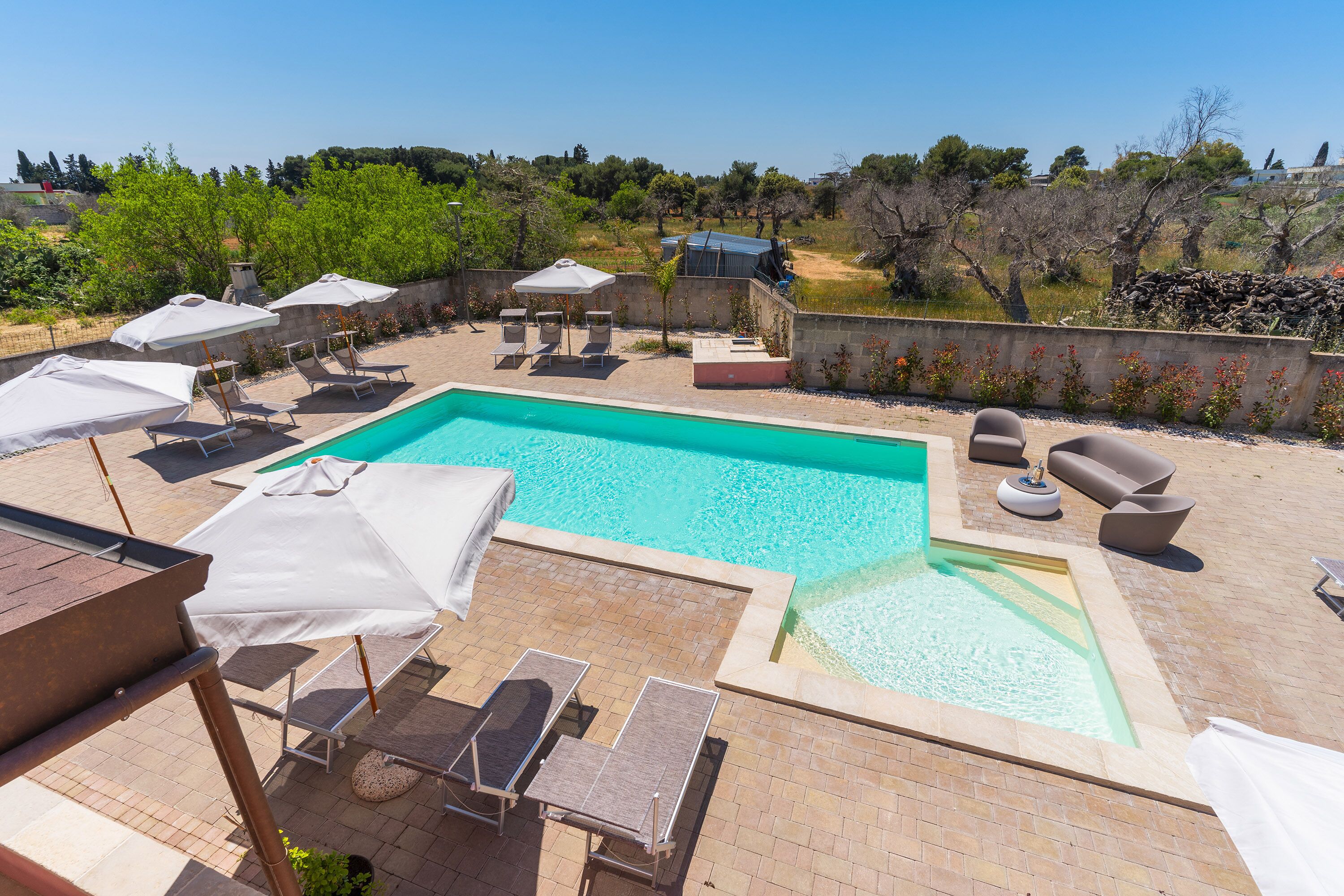 Piscine extérieure (ouverte en saison)