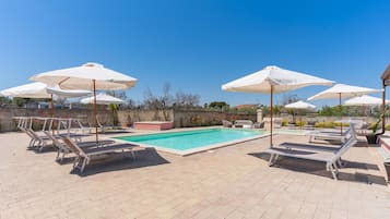 Piscina stagionale all'aperto