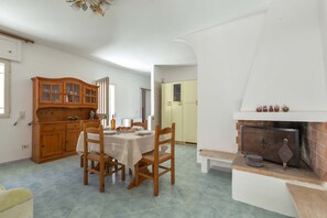 Villa | Dining room - 2979 Villetta La Frontemare by Barbarhouse (Lecce)